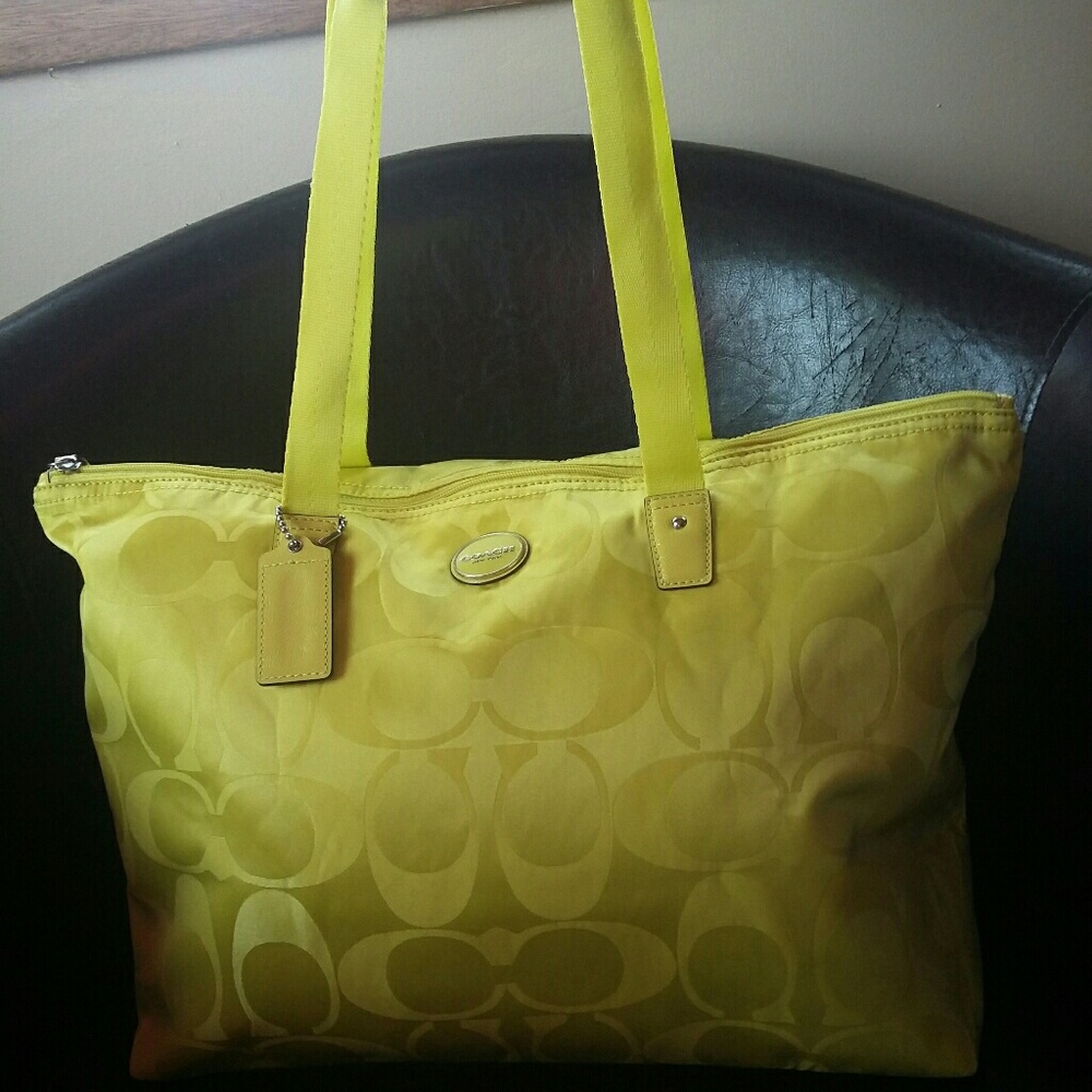 Coach weekender. Euc